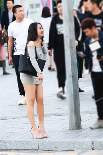 爬山发朋友圈写什么