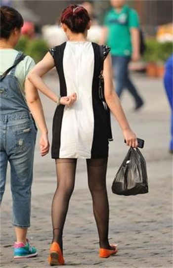 女友模拟器可去衣服