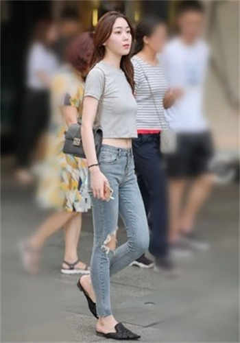 军长叔养的外甥女