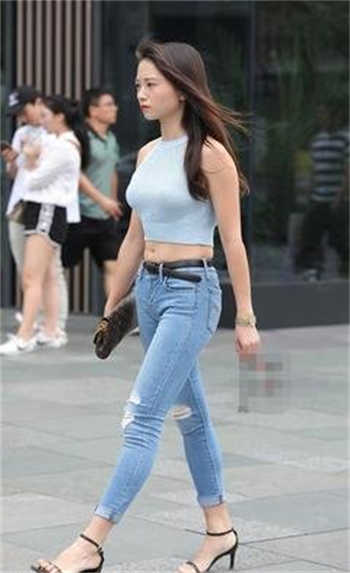 女m给主人下跪磕头安徽