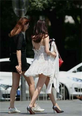 《借妻》中文