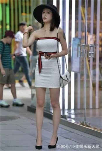 被风吹动的已婚妇女