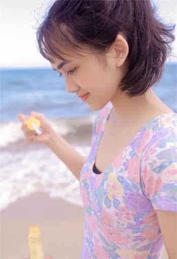 元旦晚会主持稿四个人