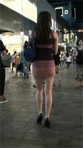 篮球运动员粗黑巨炮家豪