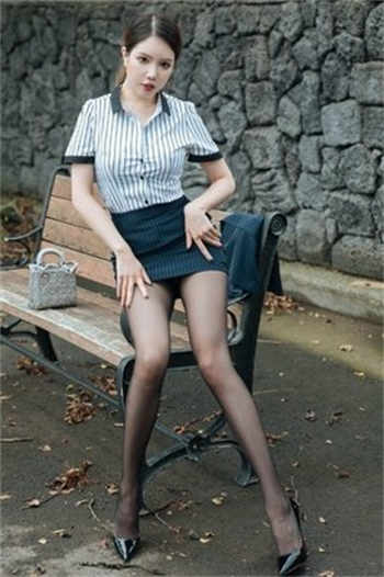 卖菜老板与妻子