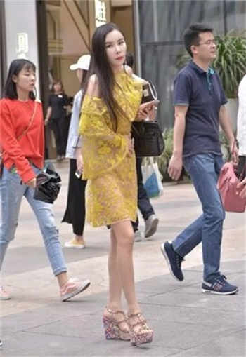 女主叫洛倾颜是重生文
