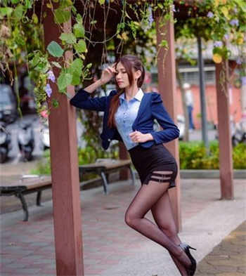 第365章飞机上操杨幂